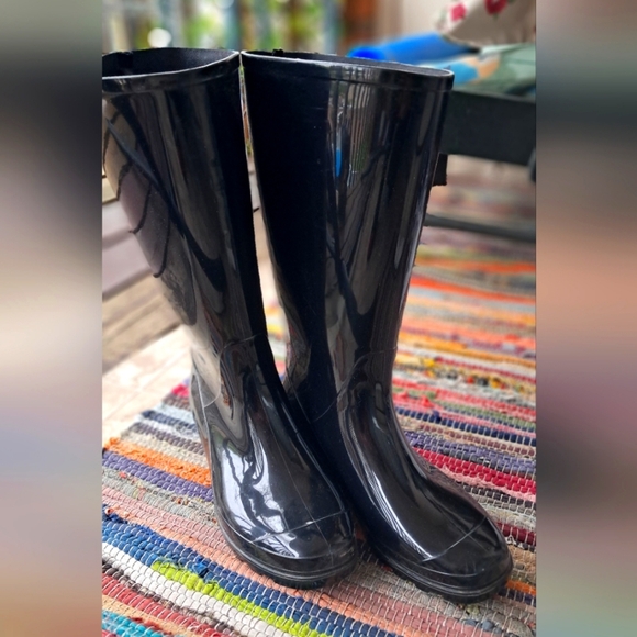 Classic Black Women's Rain Boots - Picture 1 of 7